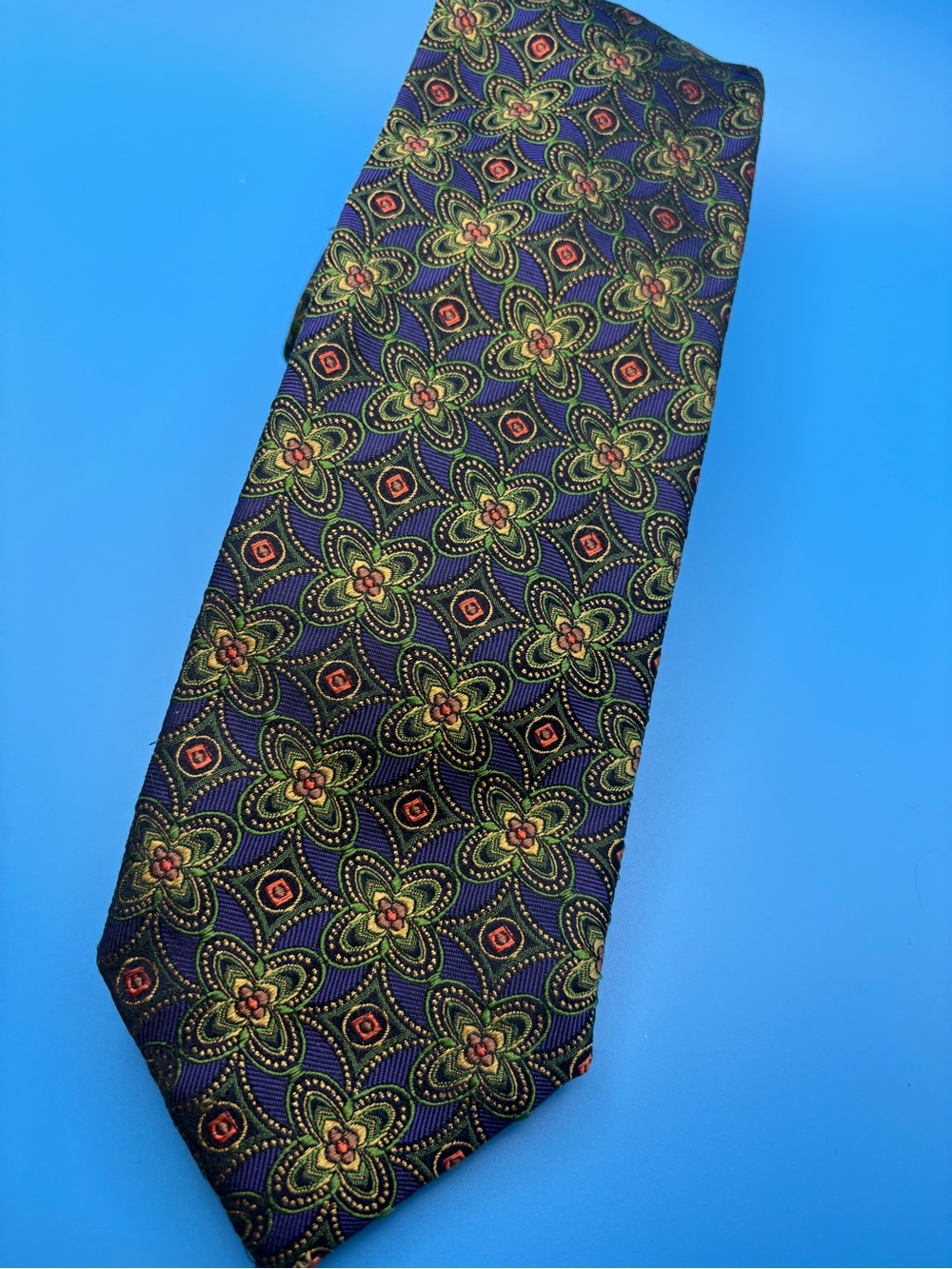 Geoff‎ Nicholson 100% Silk Men's Tie Italy Blue Background & Green Geometric 61"